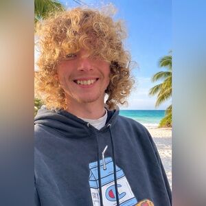 Meet your Posher, Joshua